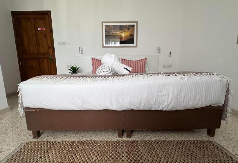 پانسیون The Beach House