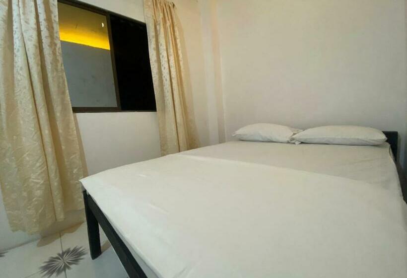 هاستل Ufo Rooms