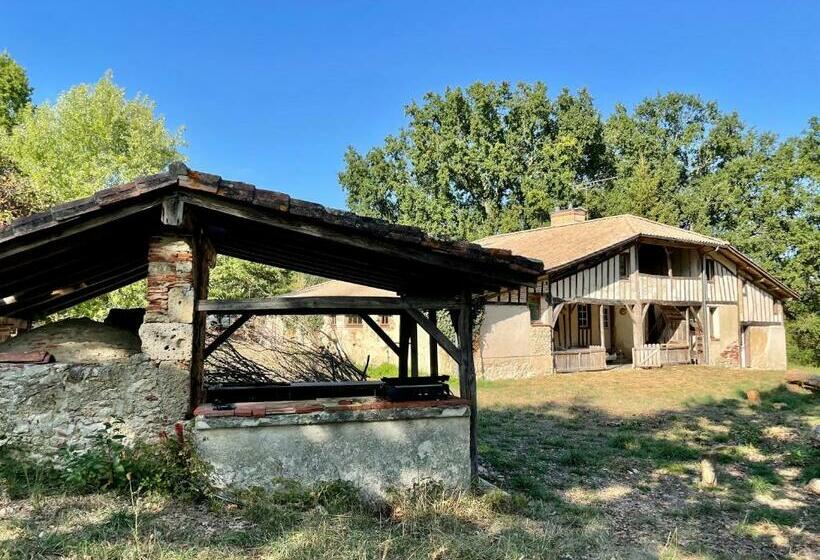 مبيت وإفطار Domaine Bourgade