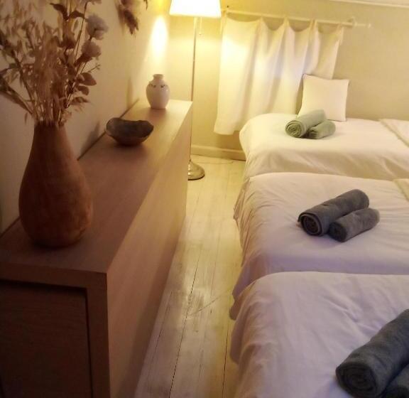 مبيت وإفطار La Maison Perchee