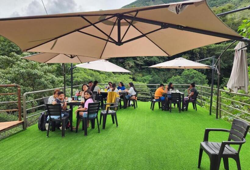 Eco Hotel Villa Suites