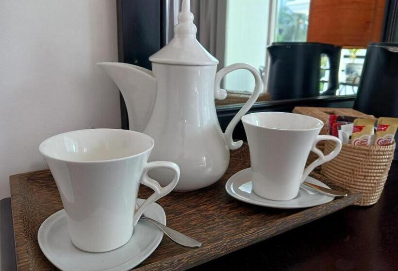 Отель Andy S Place