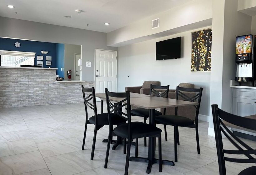 فندق Baymont By Wyndham Freeport Texas