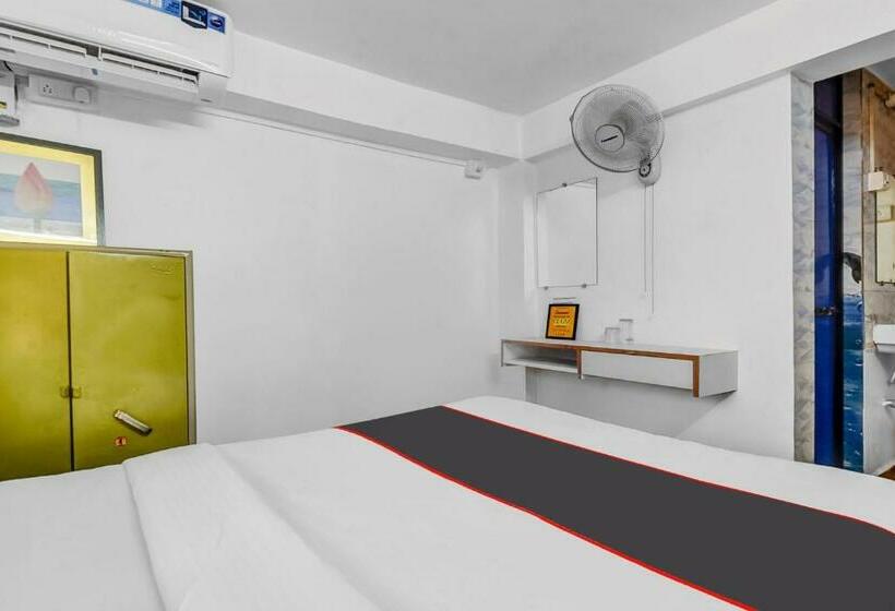 בית מלון כפרי Collection O Ashwem Beach Side Stay