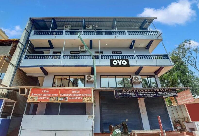 בית מלון כפרי Collection O Ashwem Beach Side Stay