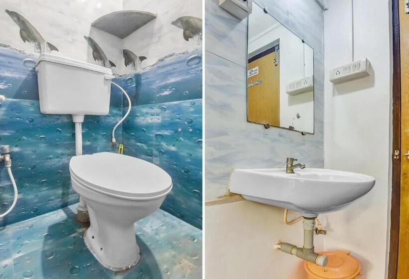 בית מלון כפרי Collection O Ashwem Beach Side Stay