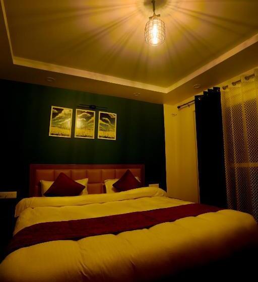 בית מלון כפרי Mukteshwar Treat Resort