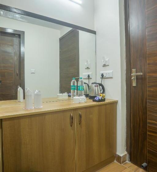 בית מלון כפרי Mukteshwar Treat Resort