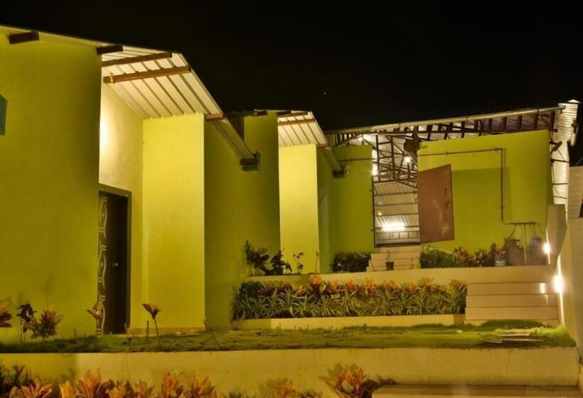 فندق Nk S Silver Mine Resto Bar & Lodge Chikhalse