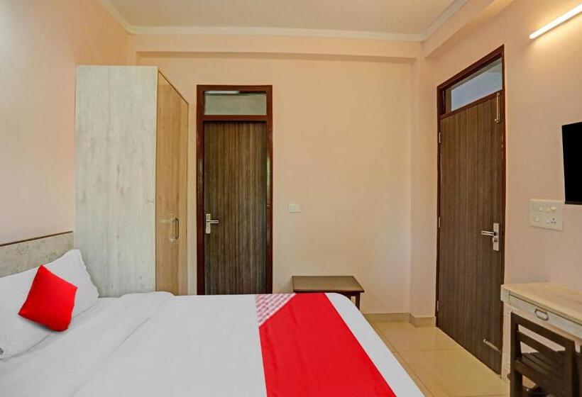 בית מלון כפרי Oyo Flagship 81348 Serene Escape