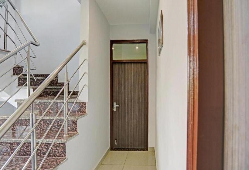 בית מלון כפרי Oyo Flagship 81348 Serene Escape