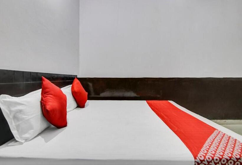 Super Hotel O Golden Inn