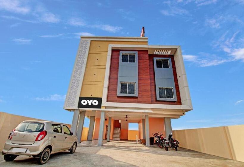 Hotel Oyo Flagship 81359  Anand In