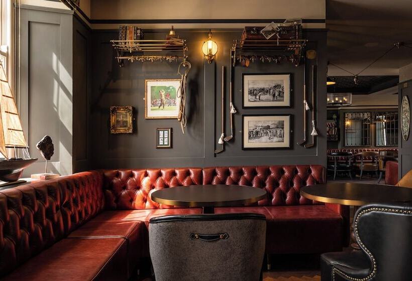 호텔 The Ebrington