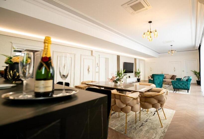 فندق The Penthouse