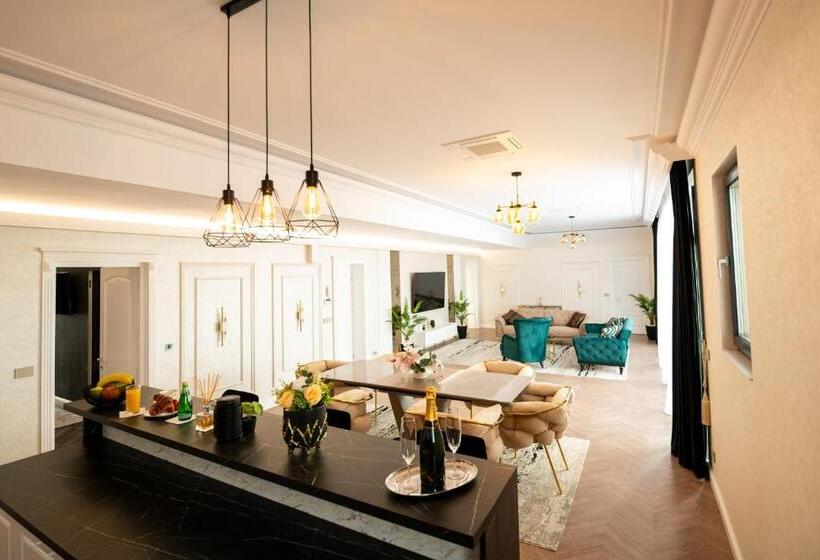 فندق The Penthouse