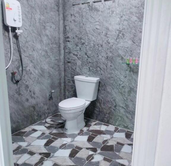 Pensione Baan Namthip Homestay Trang บ้านน้าทิพย์ โฮมสเตย์ตรัง