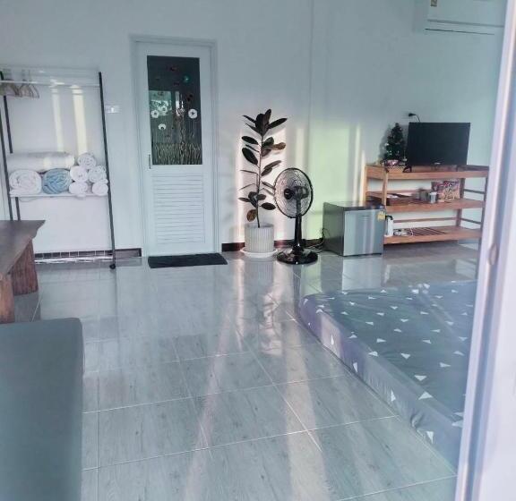 Pensione Baan Namthip Homestay Trang บ้านน้าทิพย์ โฮมสเตย์ตรัง