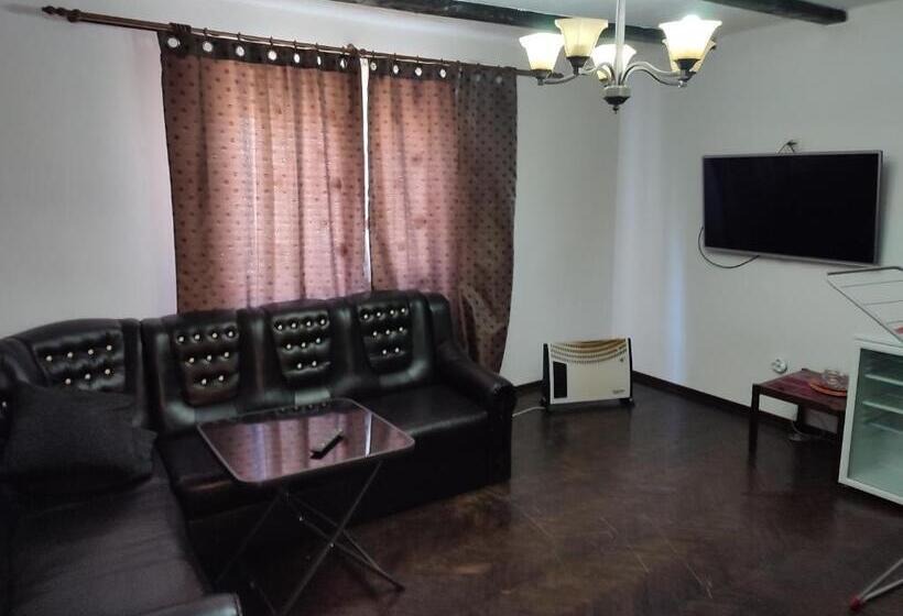 Пансион Central House