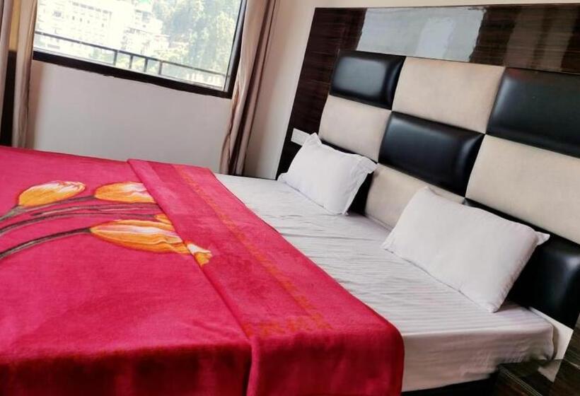 بنسيون Majestic