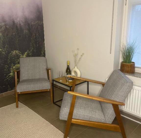 펜션 La Canopée Des Arbres, Anna