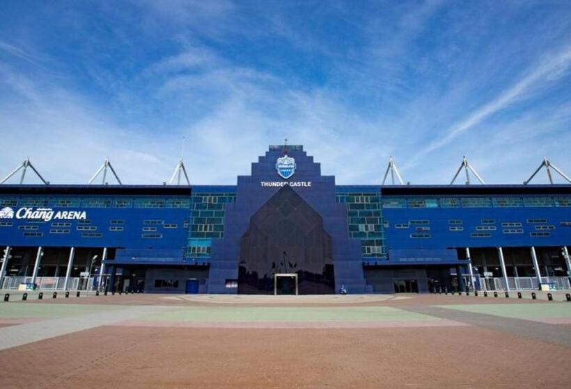 Phanomrung Hostel & Linn Chan Cafe พนมรุ้ง โฮส์เทล แอนด์ ลิณณ์จัง คาเฟ่