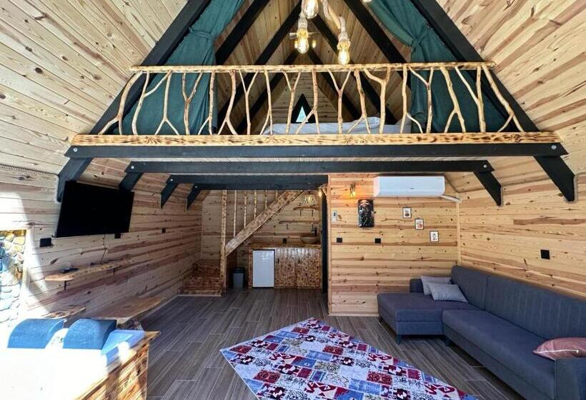 リゾートホテル Seri̇ndere Bungalow