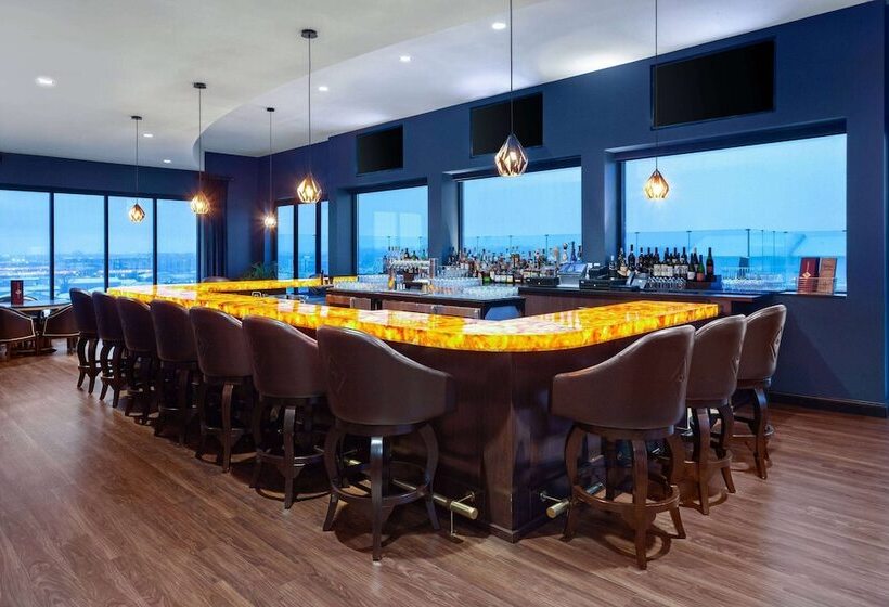 Legacy Hotel, Trademark Collection By Wyndham