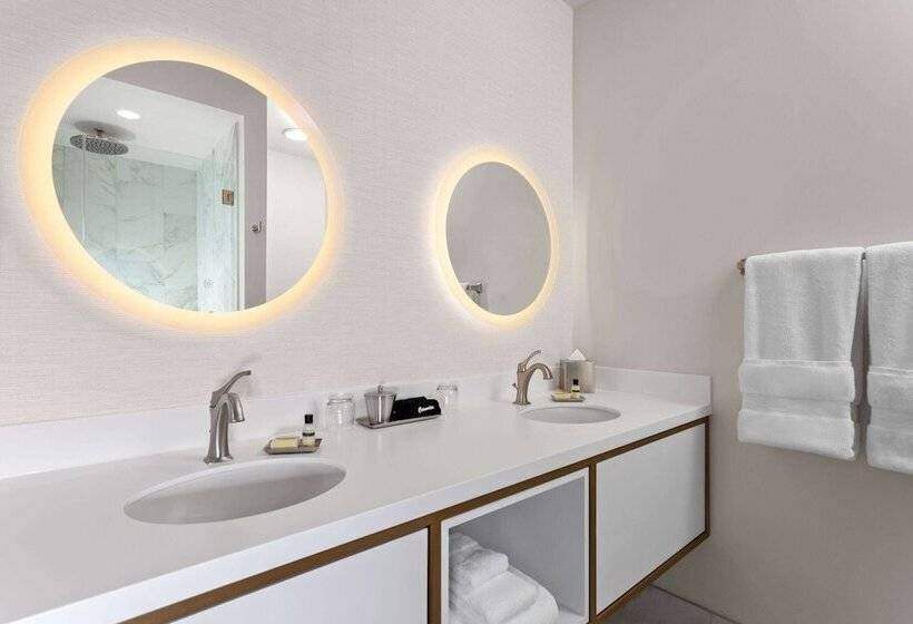 Legacy Hotel, Trademark Collection By Wyndham