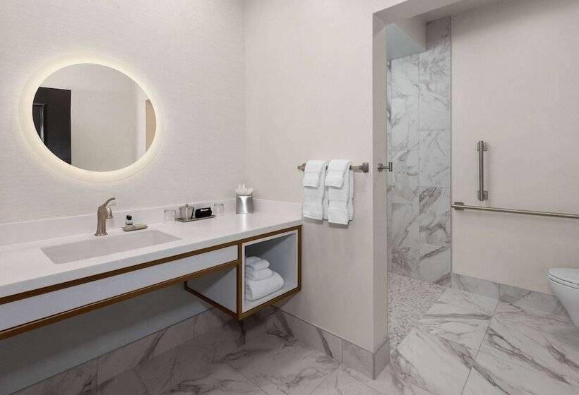 Legacy Hotel, Trademark Collection By Wyndham