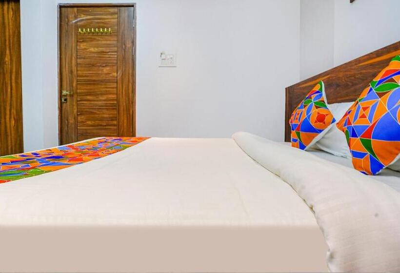 Fabhotel Crystal Inn   Nr Suvarndeep Chowk