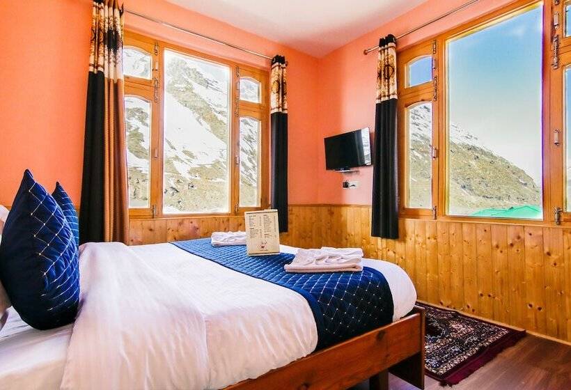 Fabhotel Sissu Regency