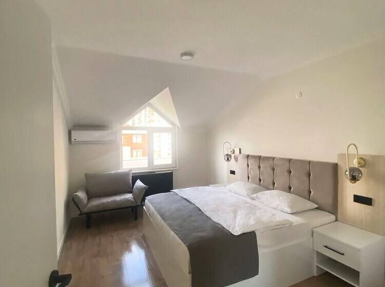 Golden Life Suite