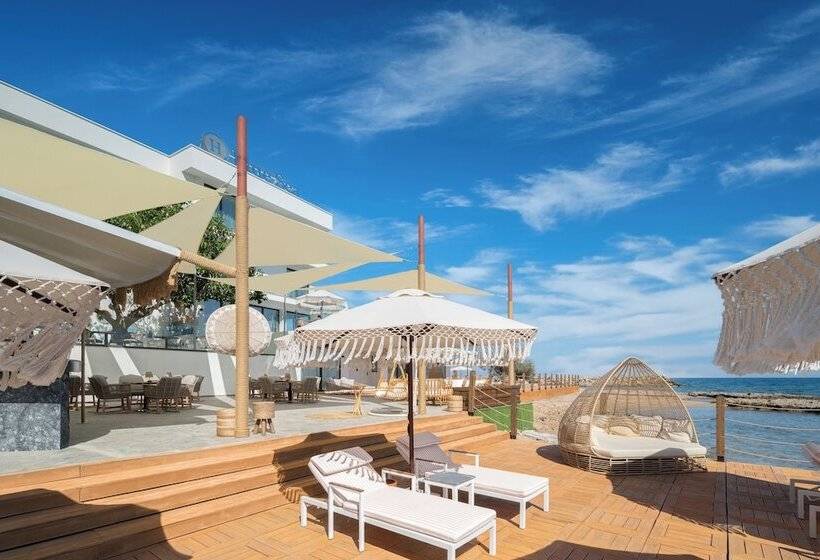 בית מלון כפרי Blue Sea Karpasia