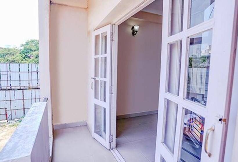 هتل Fabexpress Garden City