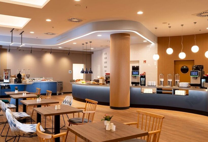 هتل Hampton By Hilton Budapest City Centre