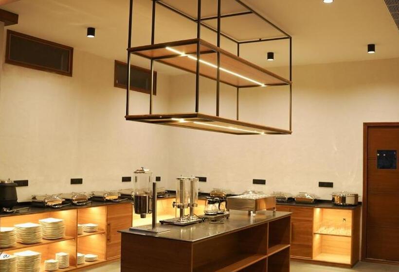 酒店 Maayaa Riverside Villas & Suites By Keala