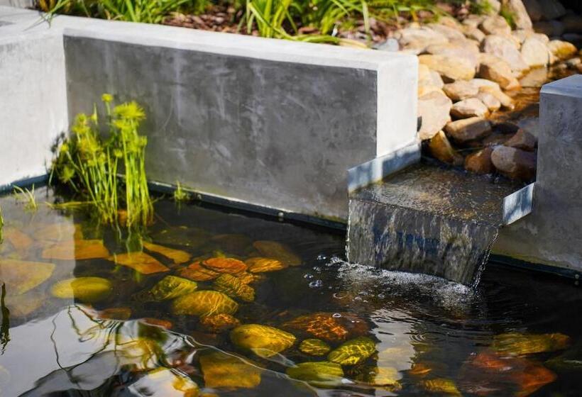 Отель Wytham Manor House