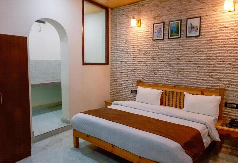 ホテル Oakland Landour