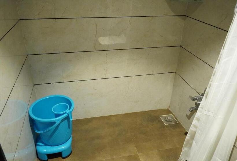 בית מלון כפרי Om Inn