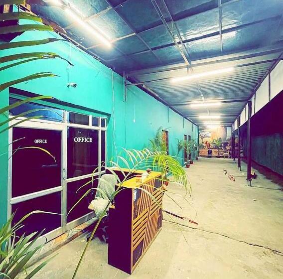 Отель Oyo 81144 Green Land Guest House