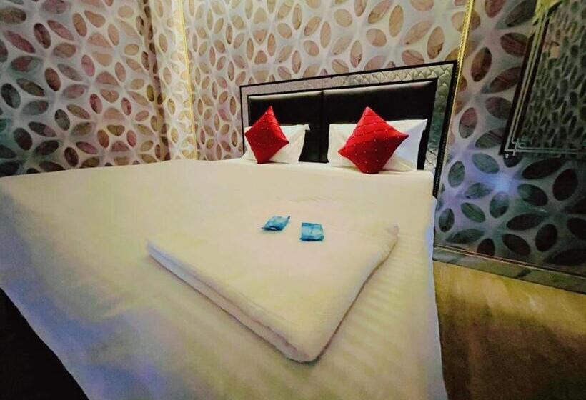 Отель Oyo 81144 Green Land Guest House