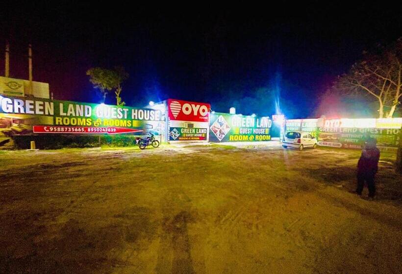 Отель Oyo 81144 Green Land Guest House