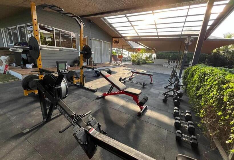 ホテル Sangha Retreat