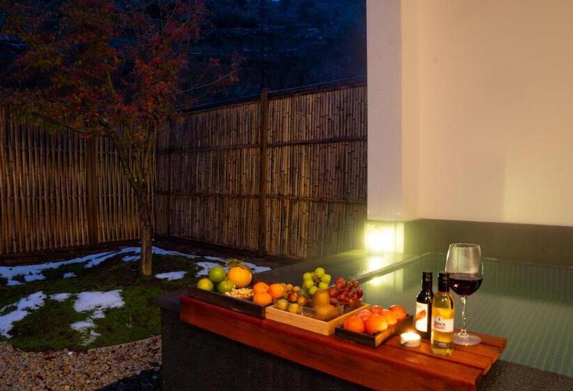 Otel Wishgarden Resort