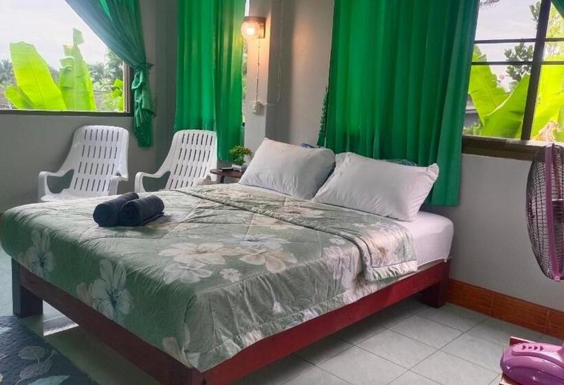 מוטל Mountain View Hostel   Krabi Airport Near Wat Thamsuea