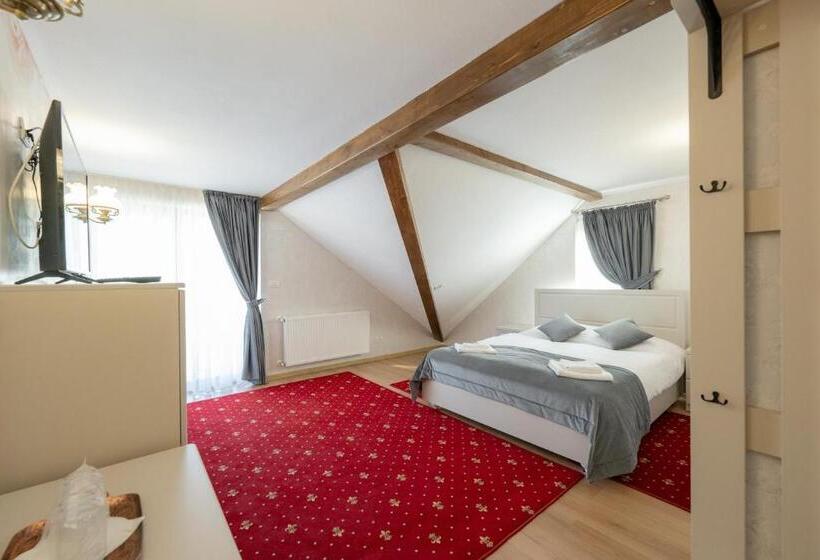 Пансион Casa De La Munte