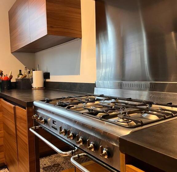 פנסיון Lou Pantai