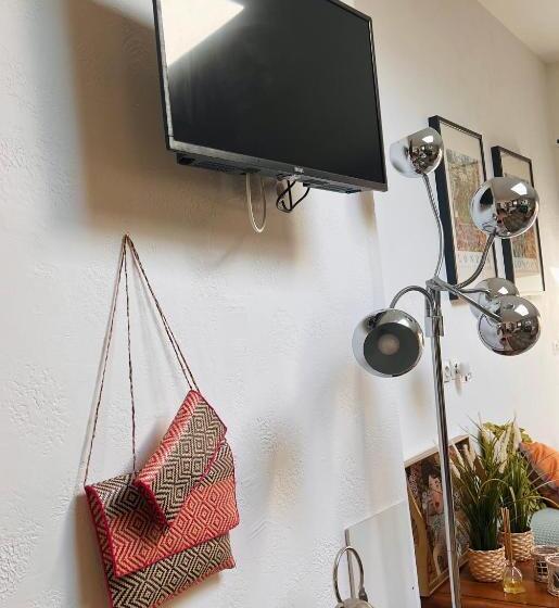 بنسيون Lou Pantai