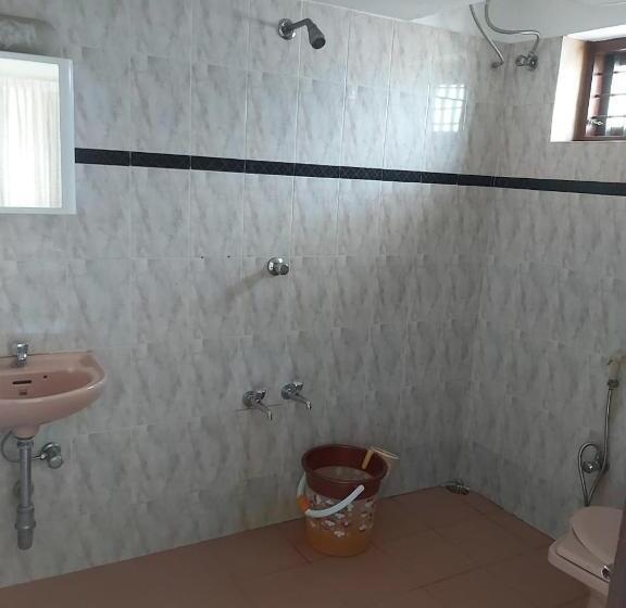 ペンション Malpans Mansion